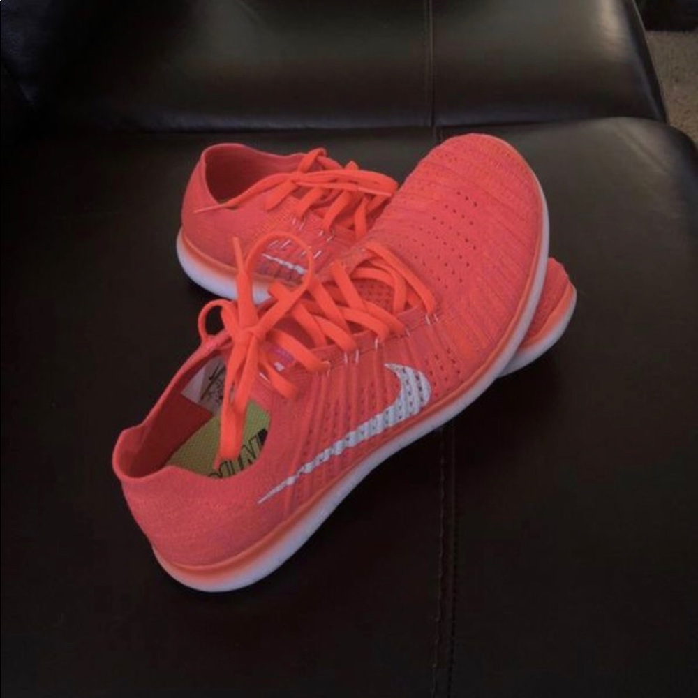 Nike free runs